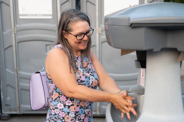 Best Best portable toilet rental  in Iselin, NJ